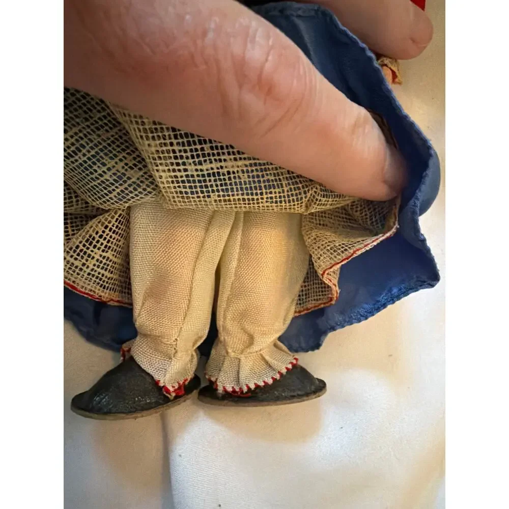 Vintage Spanish Souvenir Doll Felt Face Cloth Body Lace Mantilla Poseable 10